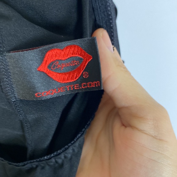 Vintage Y2K Open Back Camisole with Built in Bra! Small - Picture 5 of 5